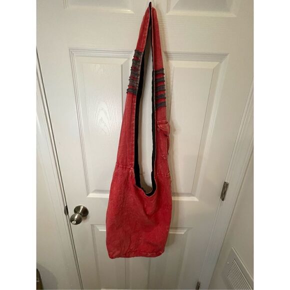 All That Jazz hobo boho peace red crossbody bag - Picture 2 of 10